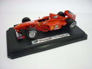 FERRARI F 300 3  F1 1998 M.Schumacher Red 1:24