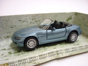 BMW Z 3      Light Blue Met. 1:32