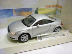 AUDI TT      Silver 1:43