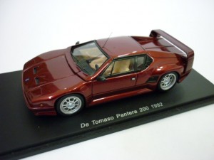 DE TOMASO Pantera 200    1992  Amaranth met. 1:43